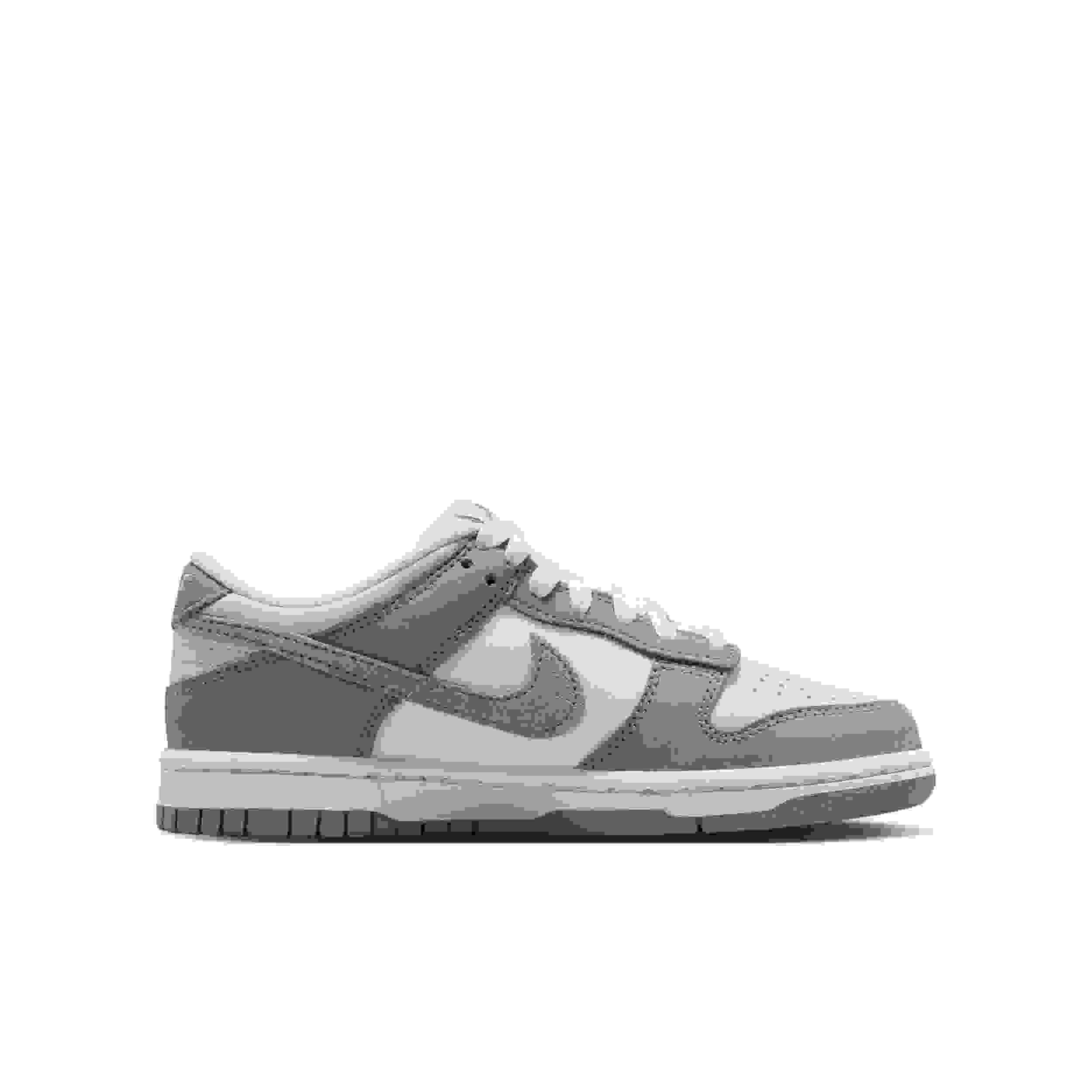 Nike Dunk Low SE Grade School Boys' "Pale Ivory/Taupe Haze" Shoe